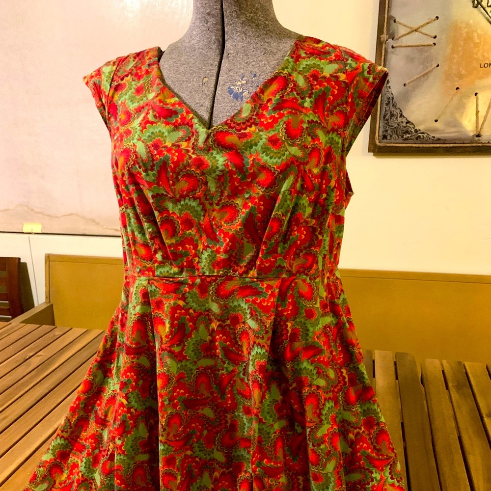 2x Retrolicious Red and Green Paisley Fit and Flare Dress